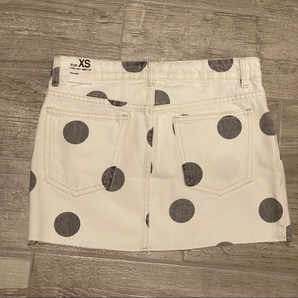 New ZARA denim mini skirt - Picture 4 of 7